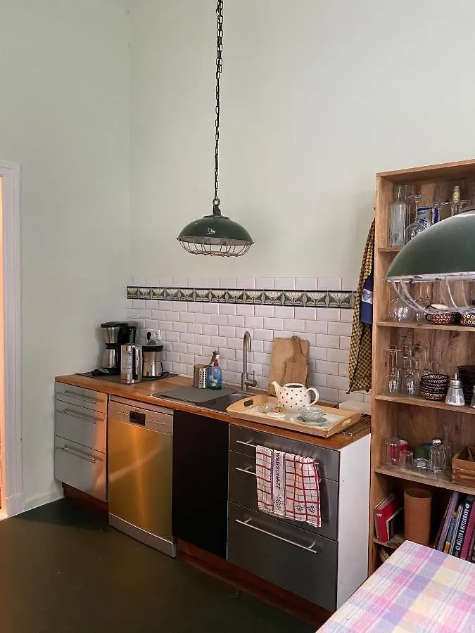Fewo Gruene Mommsenstrasse - Bei Becker Klingeln Apartment Berlin