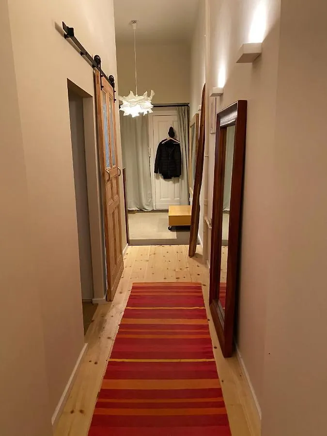 Fewo Gruene Mommsenstrasse - Bei Becker Klingeln Apartment Berlin Germany